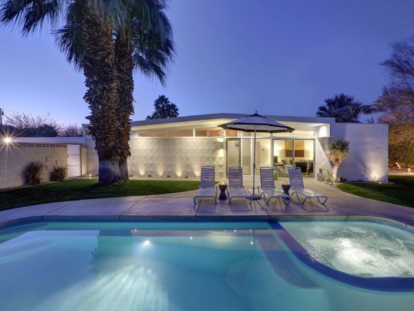 Palm Springs Home 948934