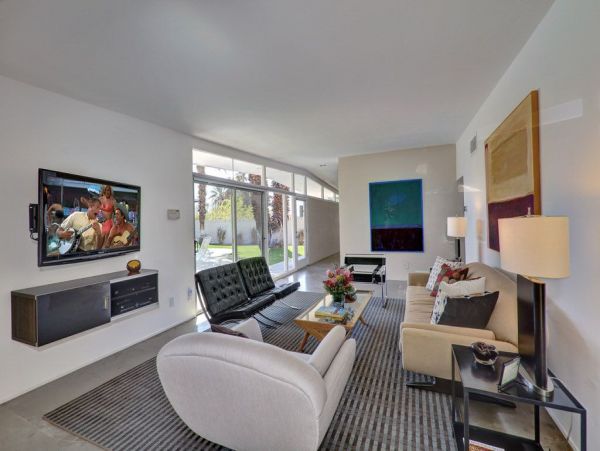 Palm Springs Home 948934