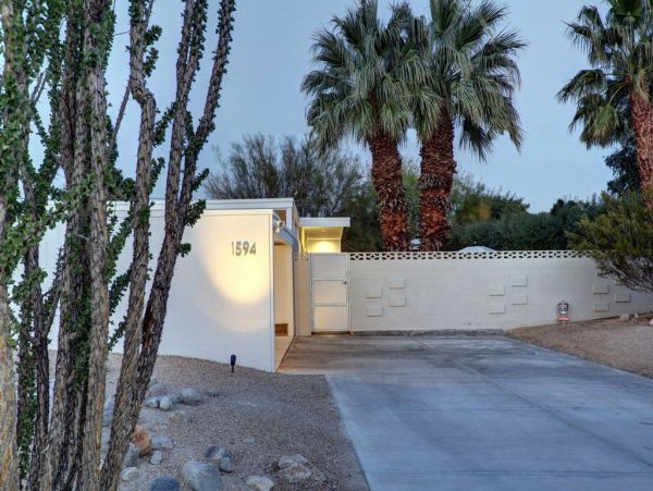 Palm Springs Home 948934