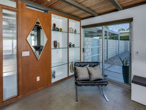 Palm Springs Home 948935