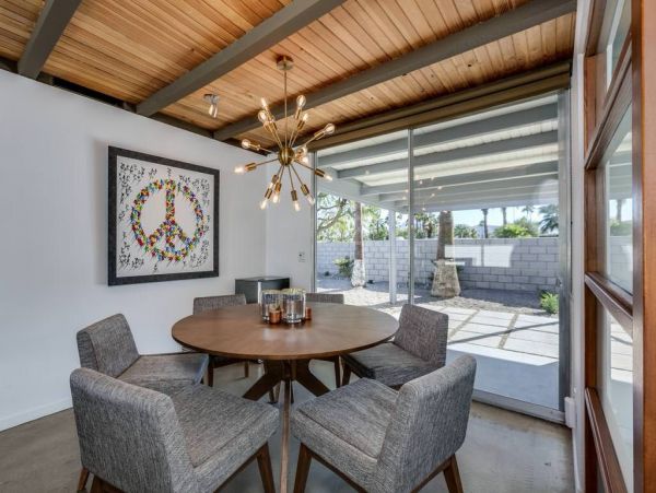 Palm Springs Home 948935