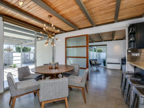 Palm Springs Home 948935