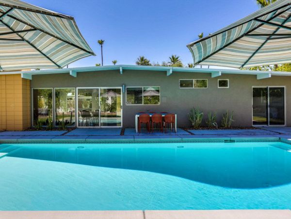 Palm Springs Home 948936