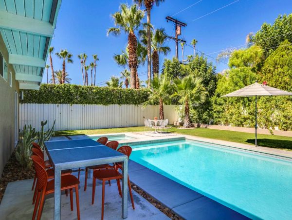 Palm Springs Home 948936