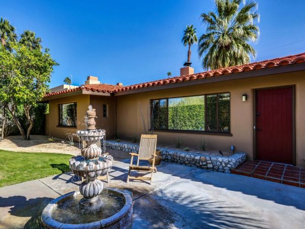 Palm Springs Home 948937