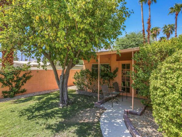 Palm Springs Home 948939