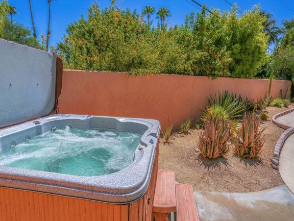Palm Springs Home 948939