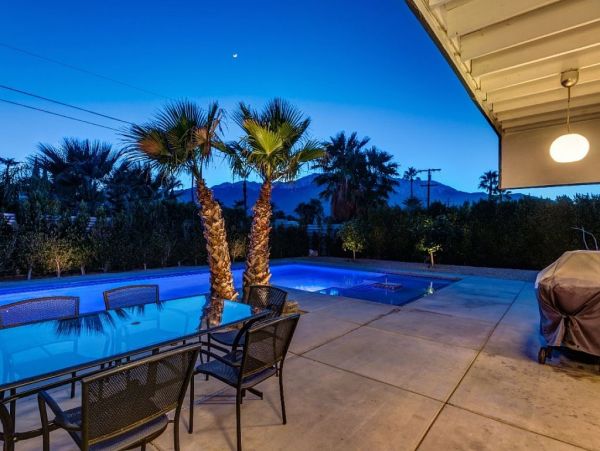 Palm Springs Home 948940