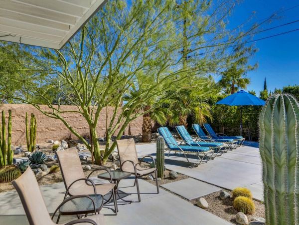 Palm Springs Home 948940