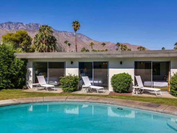 Palm Springs Home 948941