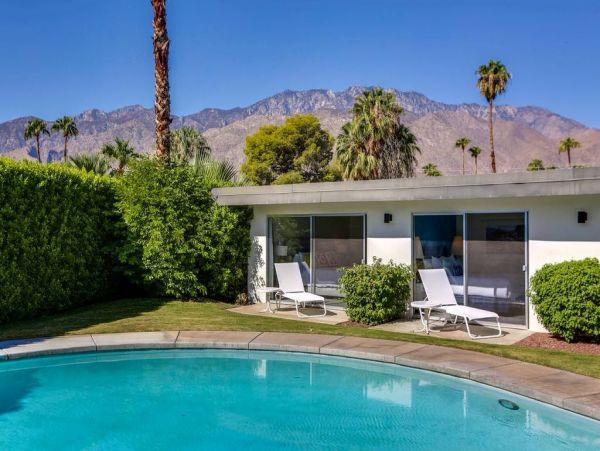 Palm Springs Home 948941