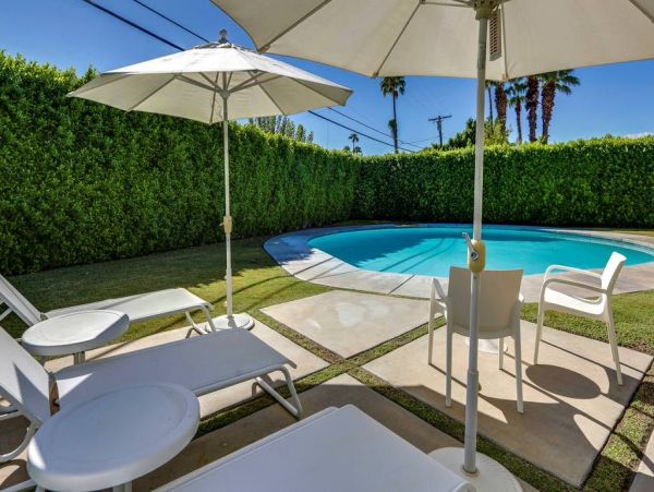 Palm Springs Home 948941