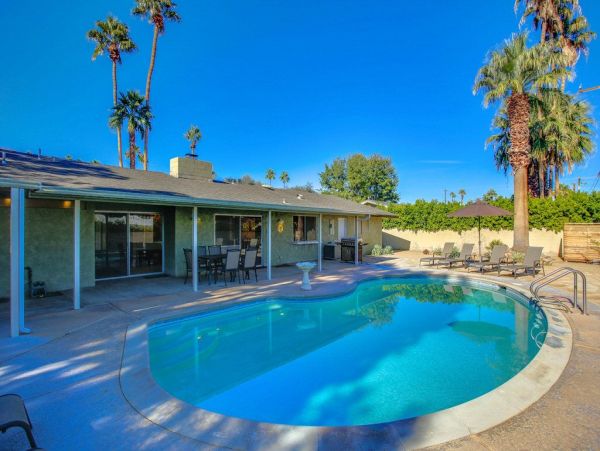 Palm Springs Home 948943