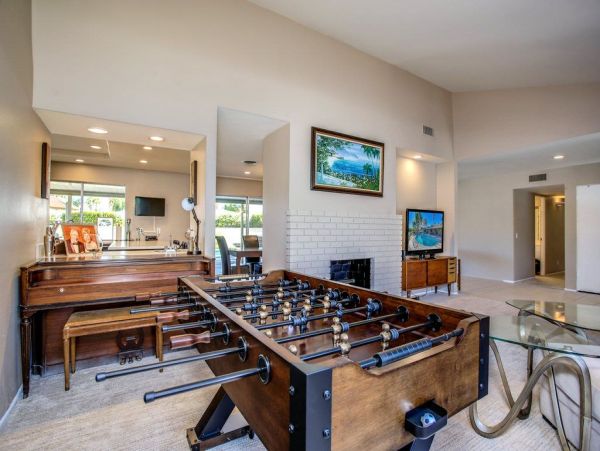 Palm Springs Home 948943