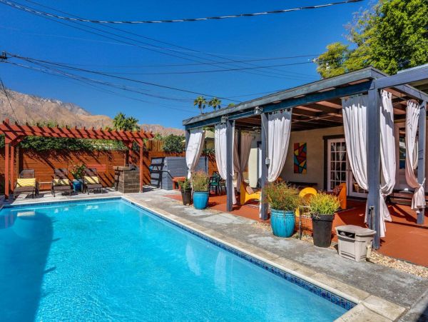 Palm Springs Home 948944