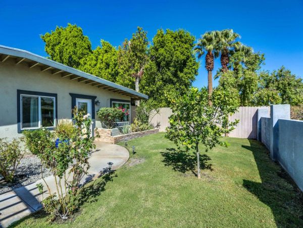Palm Springs Home 948944
