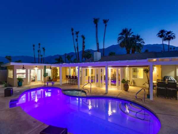 Palm Springs Home 948945