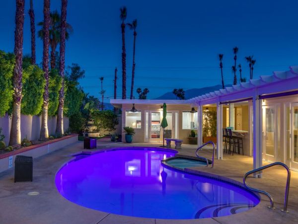 Palm Springs Home 948945