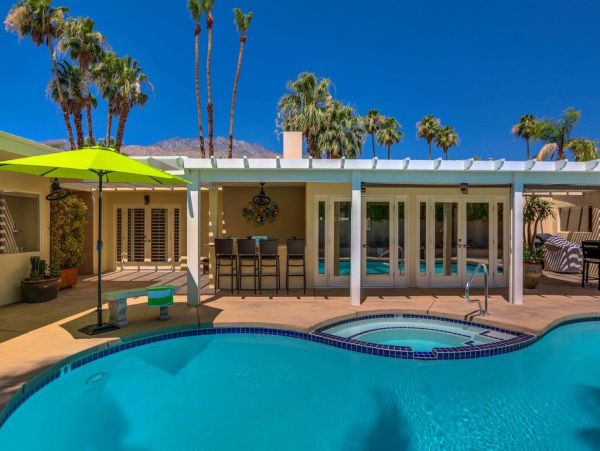 Palm Springs Home 948945
