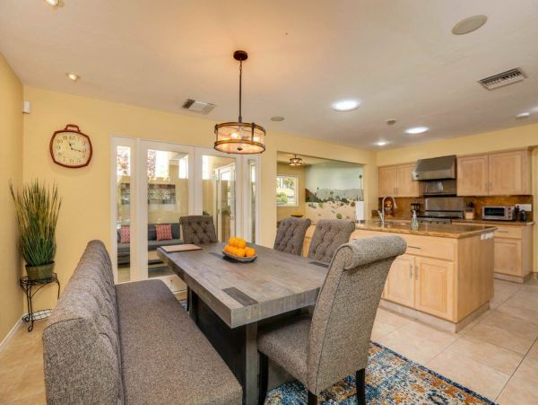 Palm Springs Home 948945