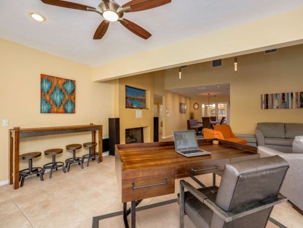 Palm Springs Home 948945
