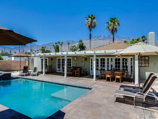 Palm Springs Home 948948
