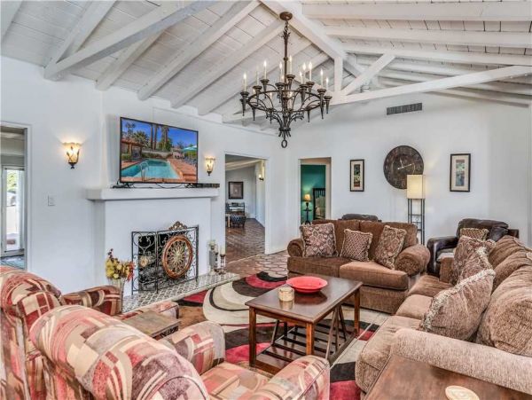 Palm Springs Home 948949