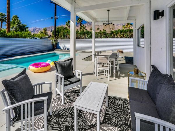 Palm Springs Home 948951
