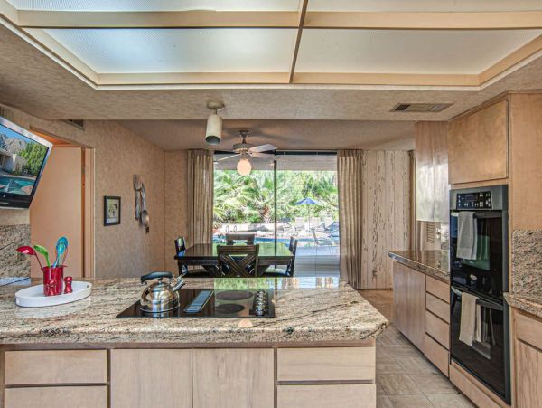 Palm Springs Home 948952