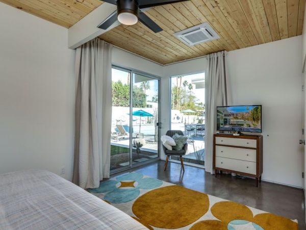 Palm Springs Home 948955