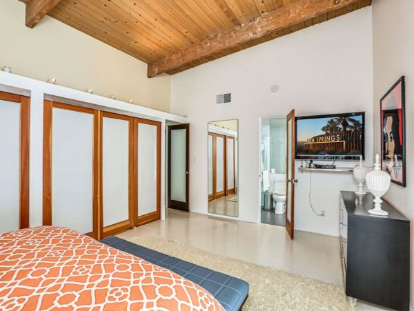 Palm Springs Home 948956