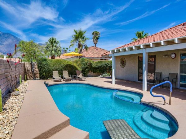 Palm Springs Home 948958