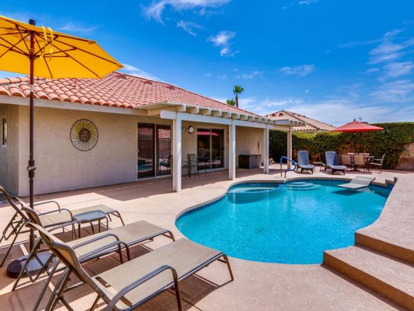 Palm Springs Home 948958