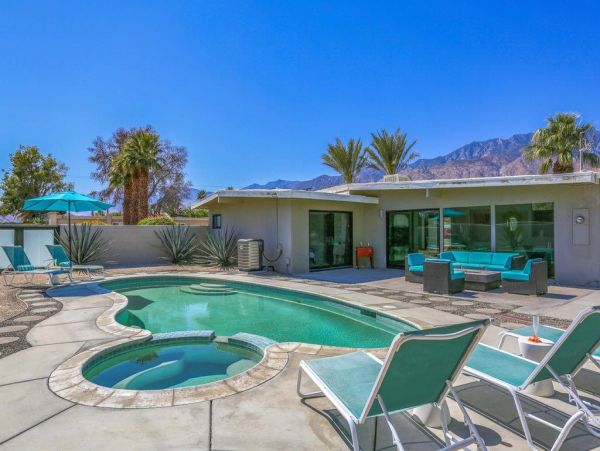 Palm Springs Home 948963