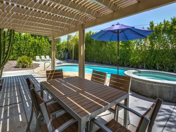 Palm Springs Home 948968