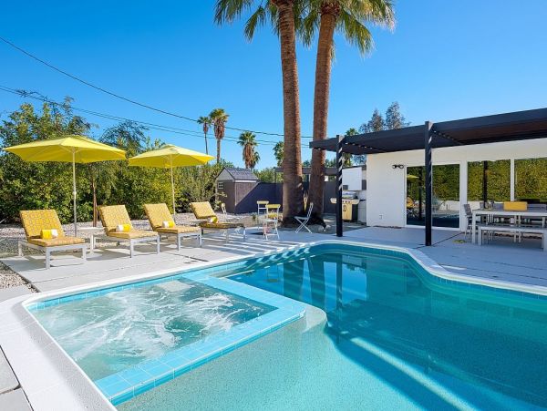 Palm Springs Home 948971