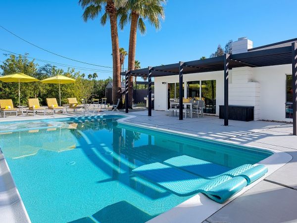 Palm Springs Home 948971