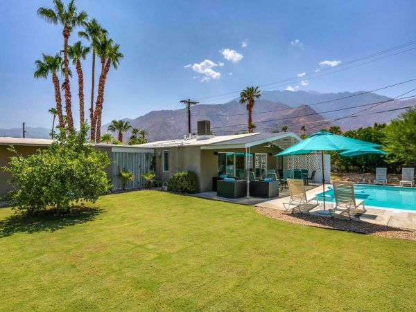 Palm Springs Home 948974