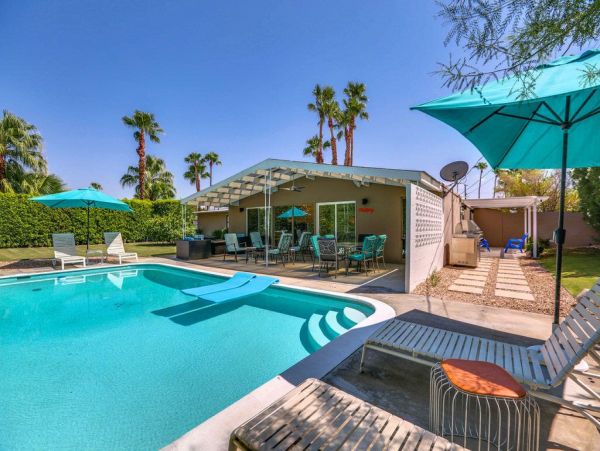Palm Springs Home 948974