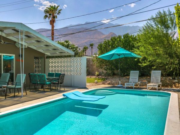 Palm Springs Home 948974