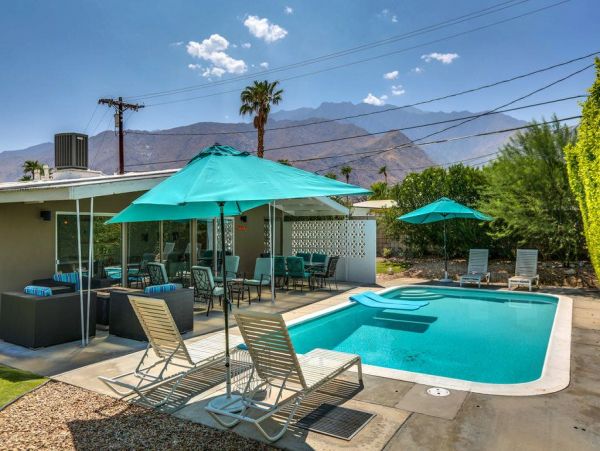 Palm Springs Home 948974