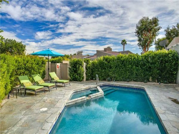 Palm Springs Home 948975