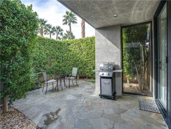 Palm Springs Home 948975