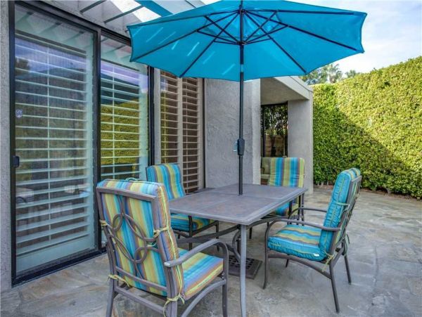 Palm Springs Home 948975