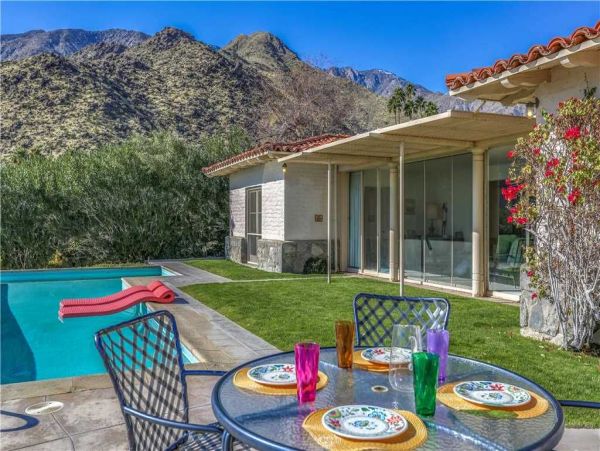 Palm Springs Home 948976