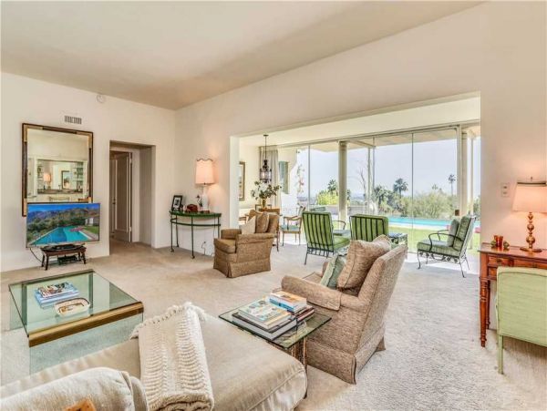 Palm Springs Home 948976