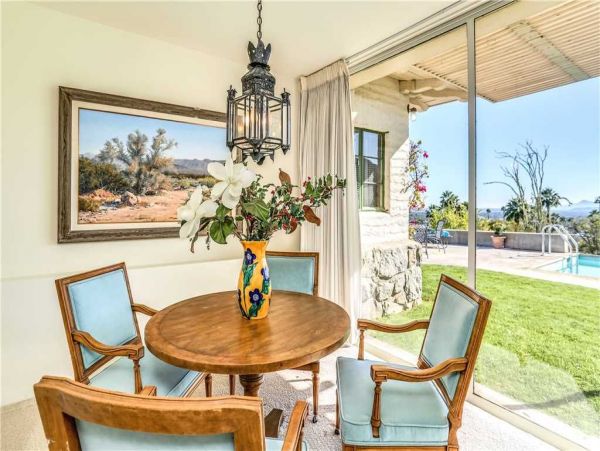 Palm Springs Home 948976