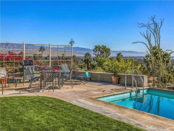 Palm Springs Home 948976
