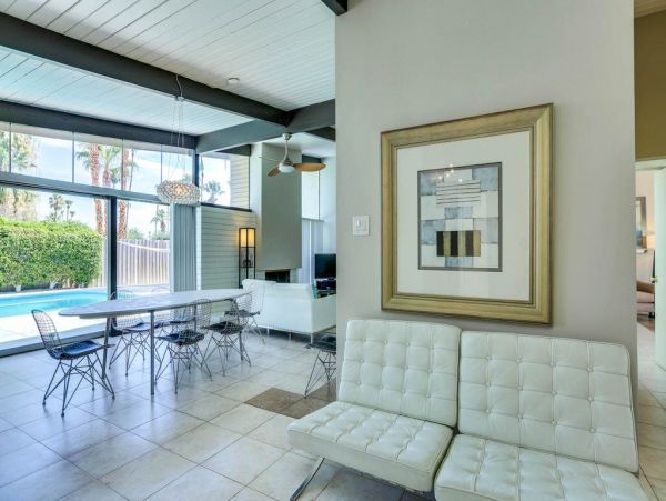 Palm Springs Home 948979