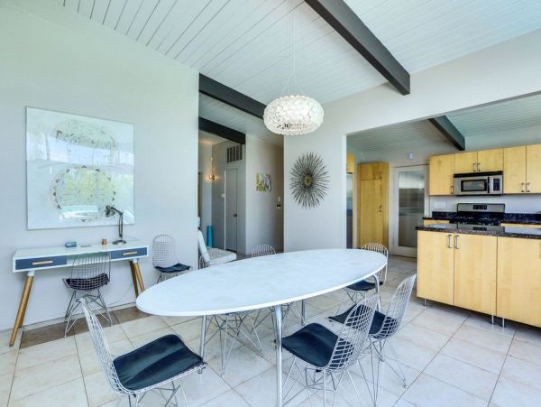Palm Springs Home 948979
